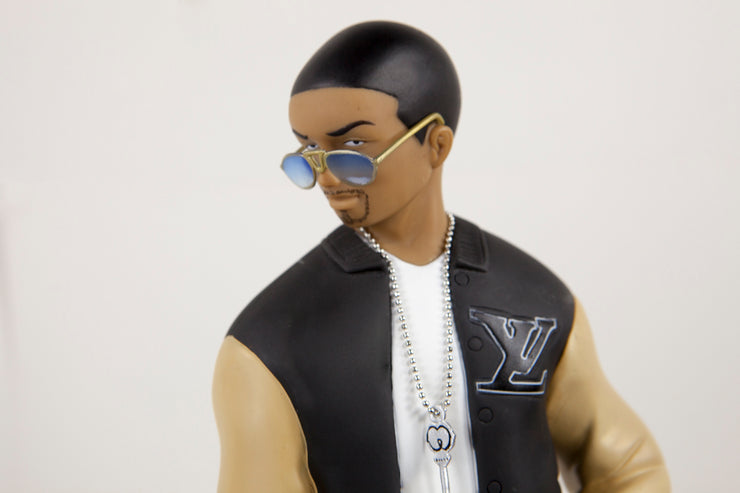 "LV" COLLECTIBLES TOY BY TRAMP